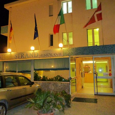 Hotel Strand Marina Di Montenero Buitenkant foto