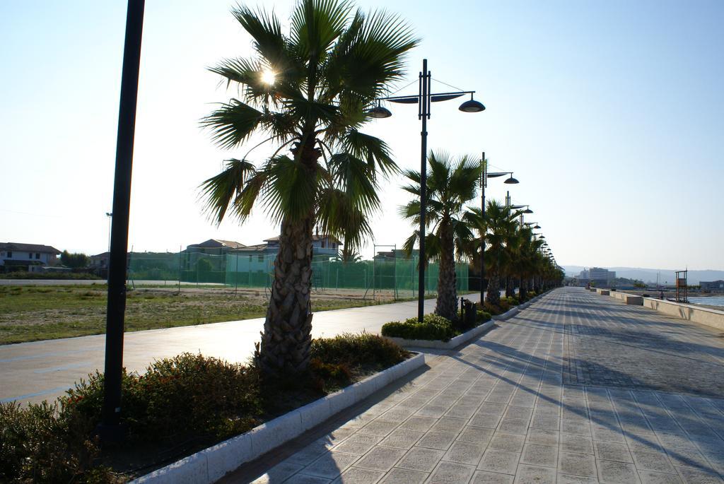 Hotel Strand Marina Di Montenero Buitenkant foto